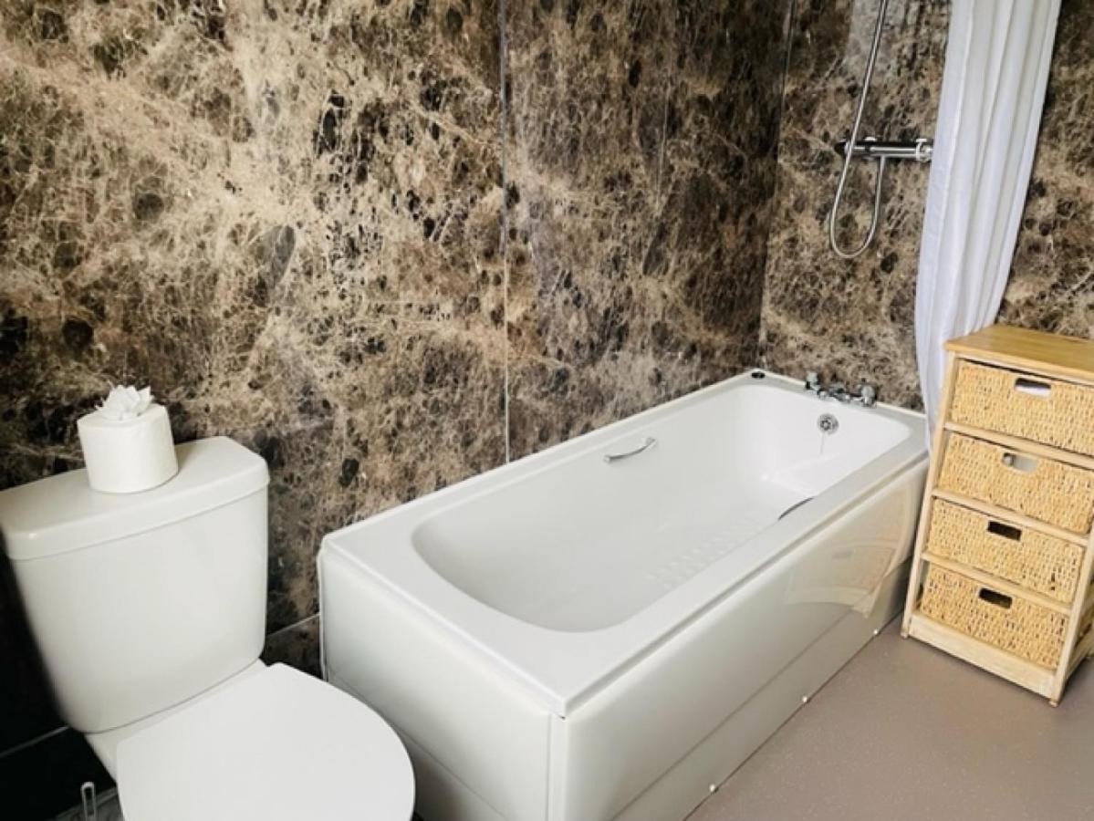 Prince Llewelyn Hotel Бетгелерт Экстерьер фото